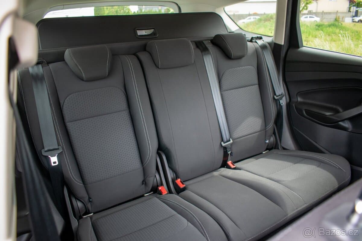 2019 Ford KUGA - 14