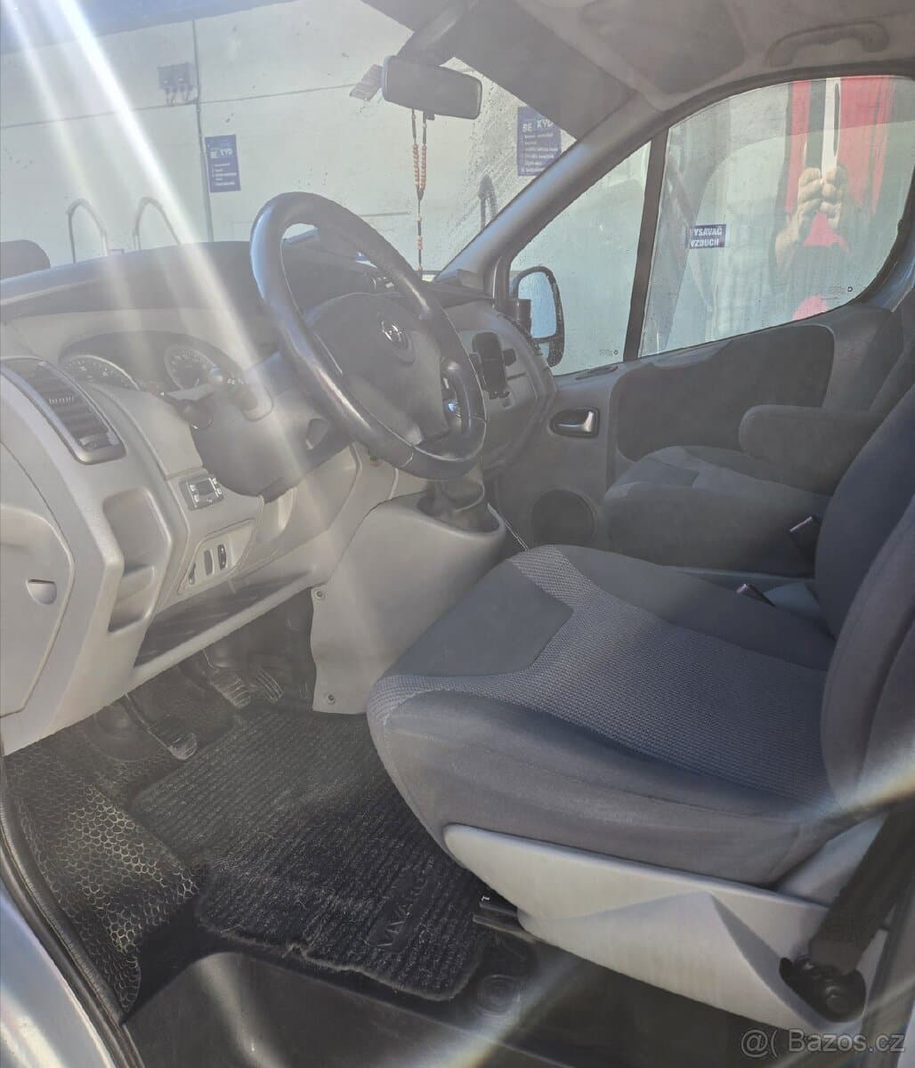 2011 Opel VIVARO - 14