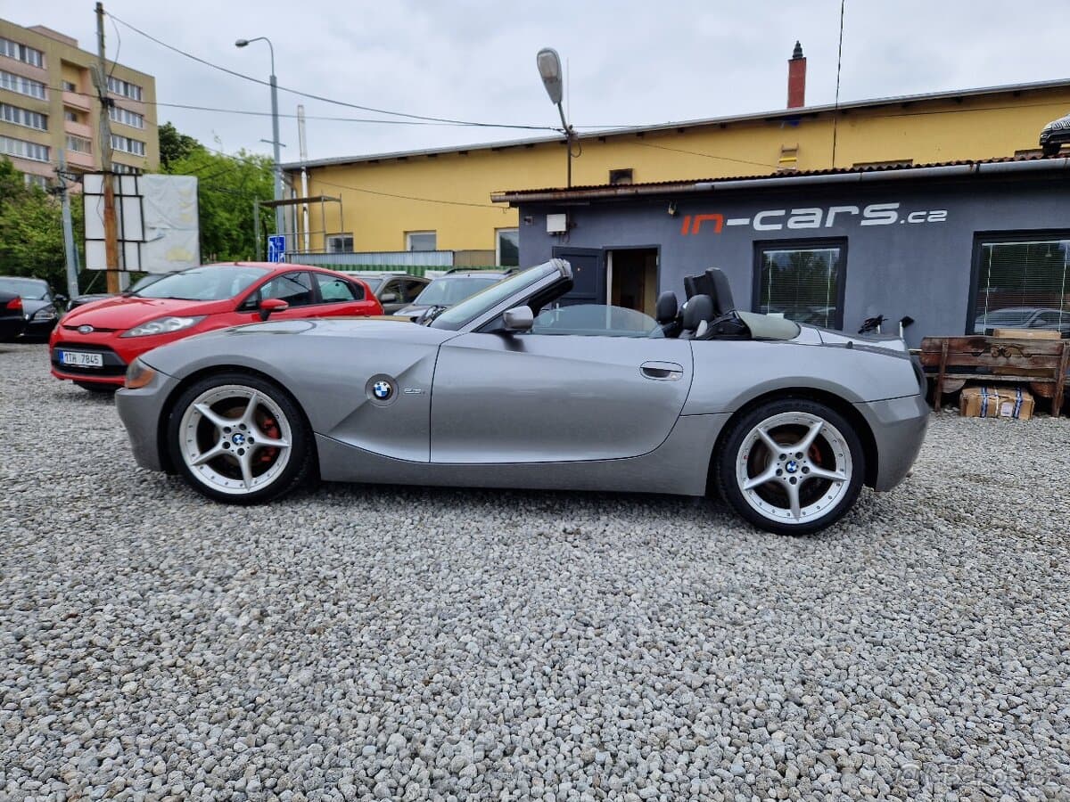 2004 BMW Z4 - 14