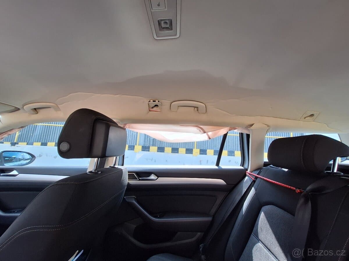 2015 Volkswagen PASSAT - 14