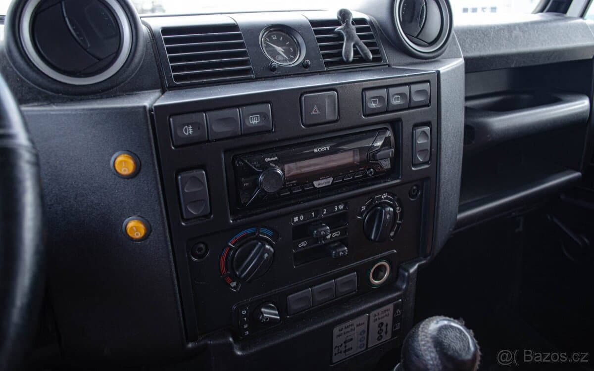 2007 Land Rover DEFENDER - 14