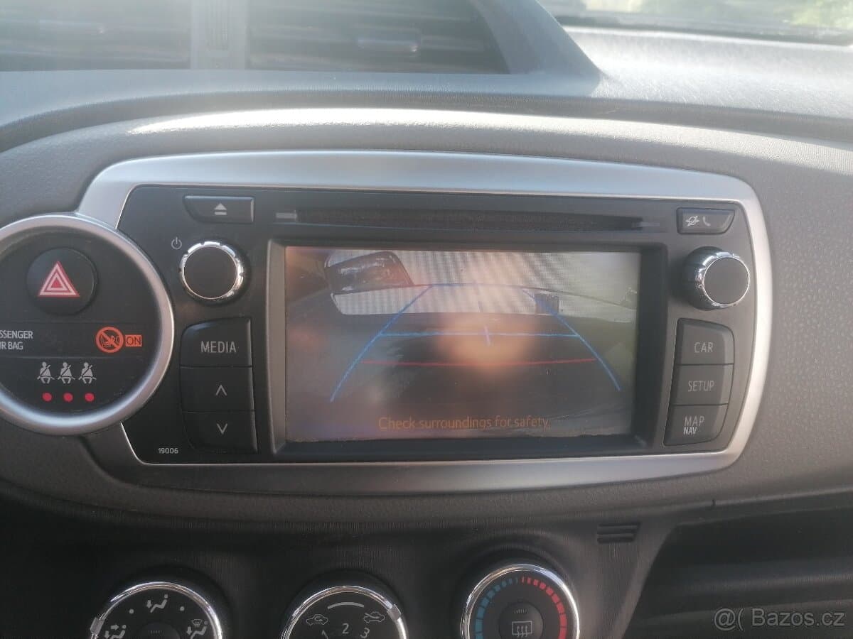 2012 Toyota YARIS - 14