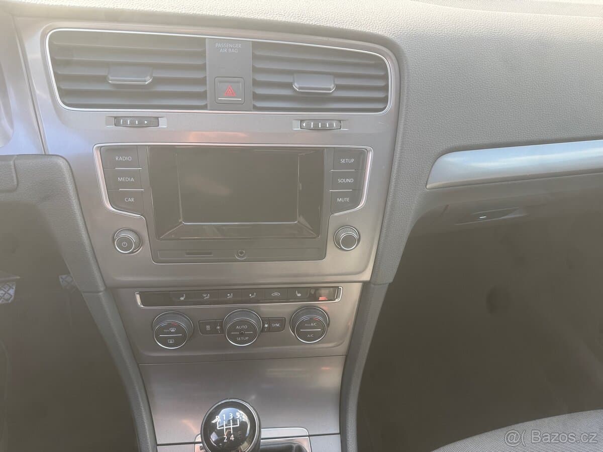 2013 Volkswagen GOLF - 14