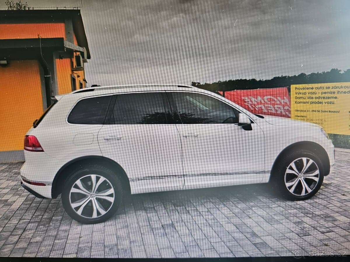 2018 Volkswagen TOUAREG - 14