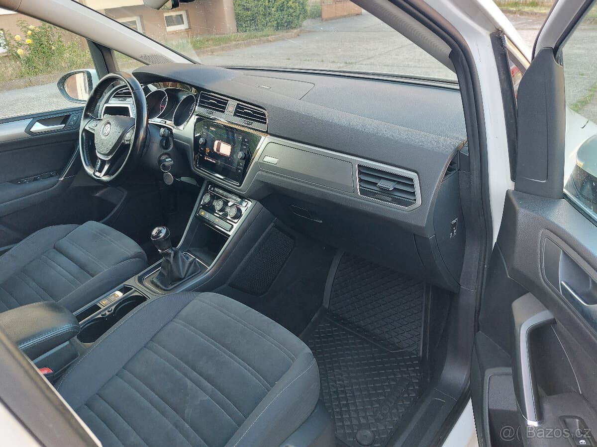 2017 Volkswagen TOURAN - 14