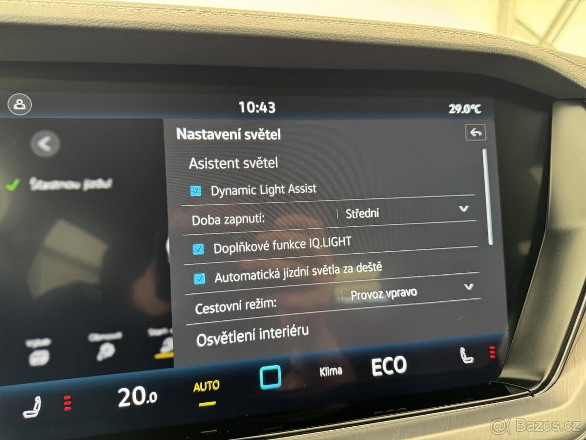 2025 Volkswagen TOUAREG - 14