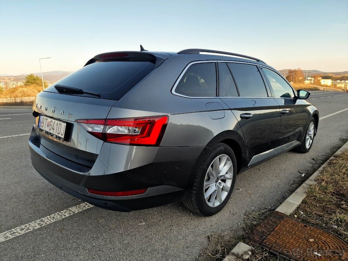 2022 Škoda SUPERB - 14