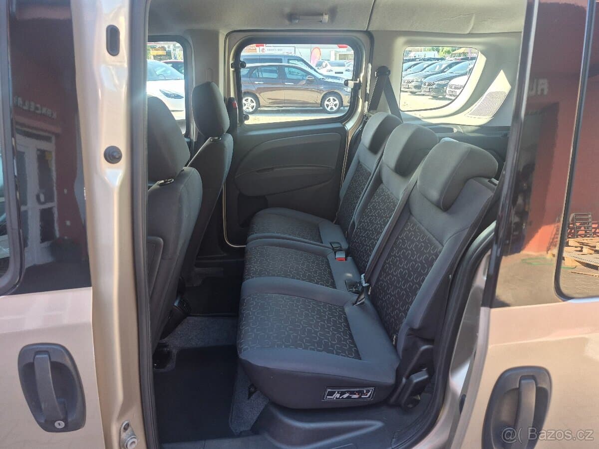 2010 Fiat DOBLO - 14