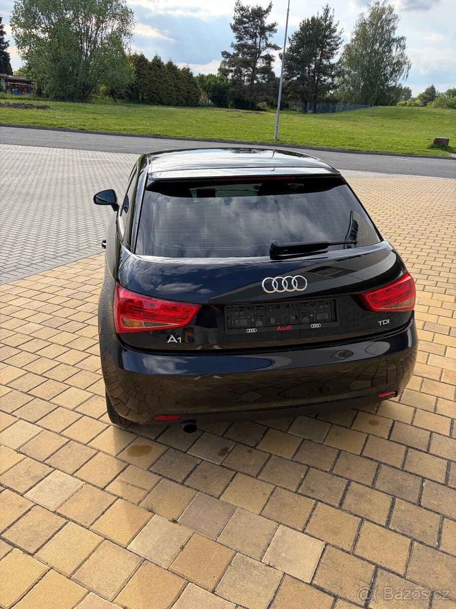 2015 Audi A1 - 14