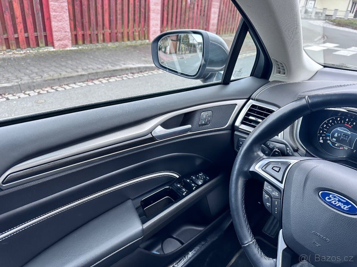 2020 Ford MONDEO - 14