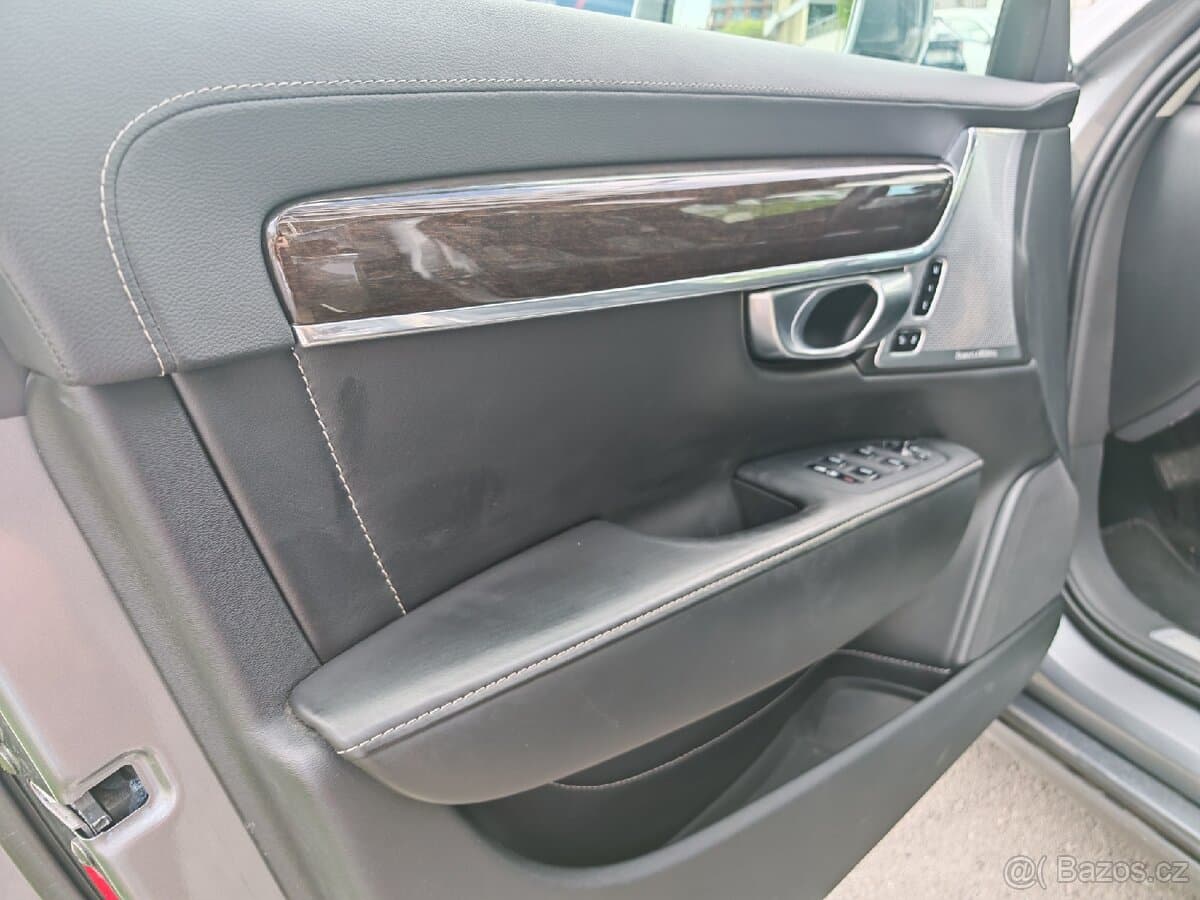 2017 Volvo S90 - 14
