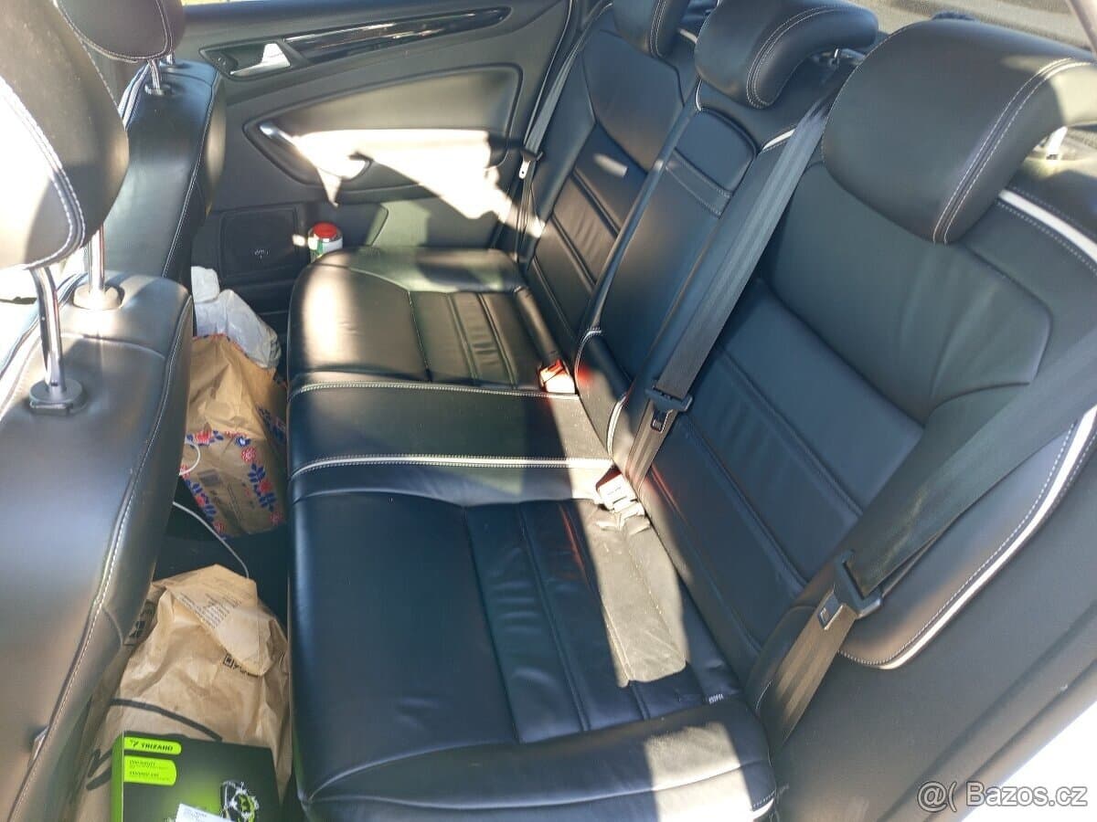 2013 Ford MONDEO - 14
