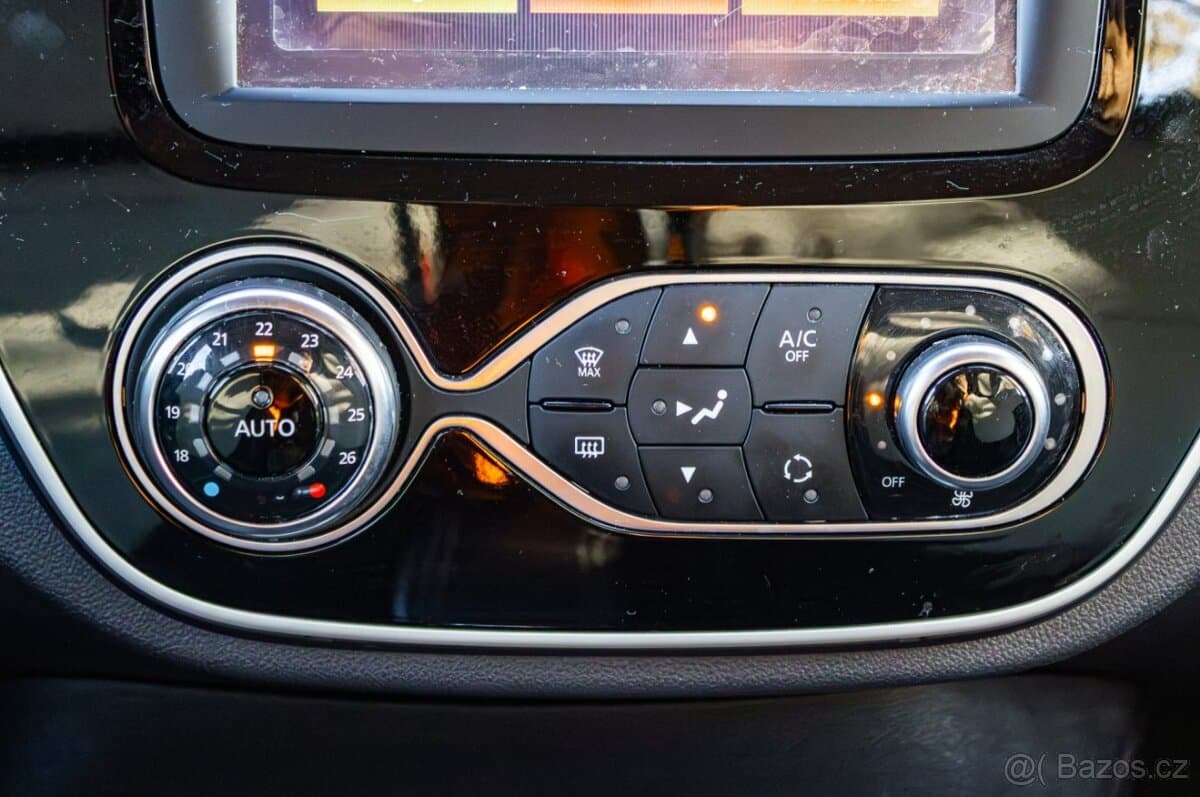 2018 Renault CAPTUR - 14