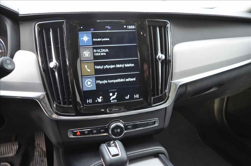 2017 Volvo V90 - 14
