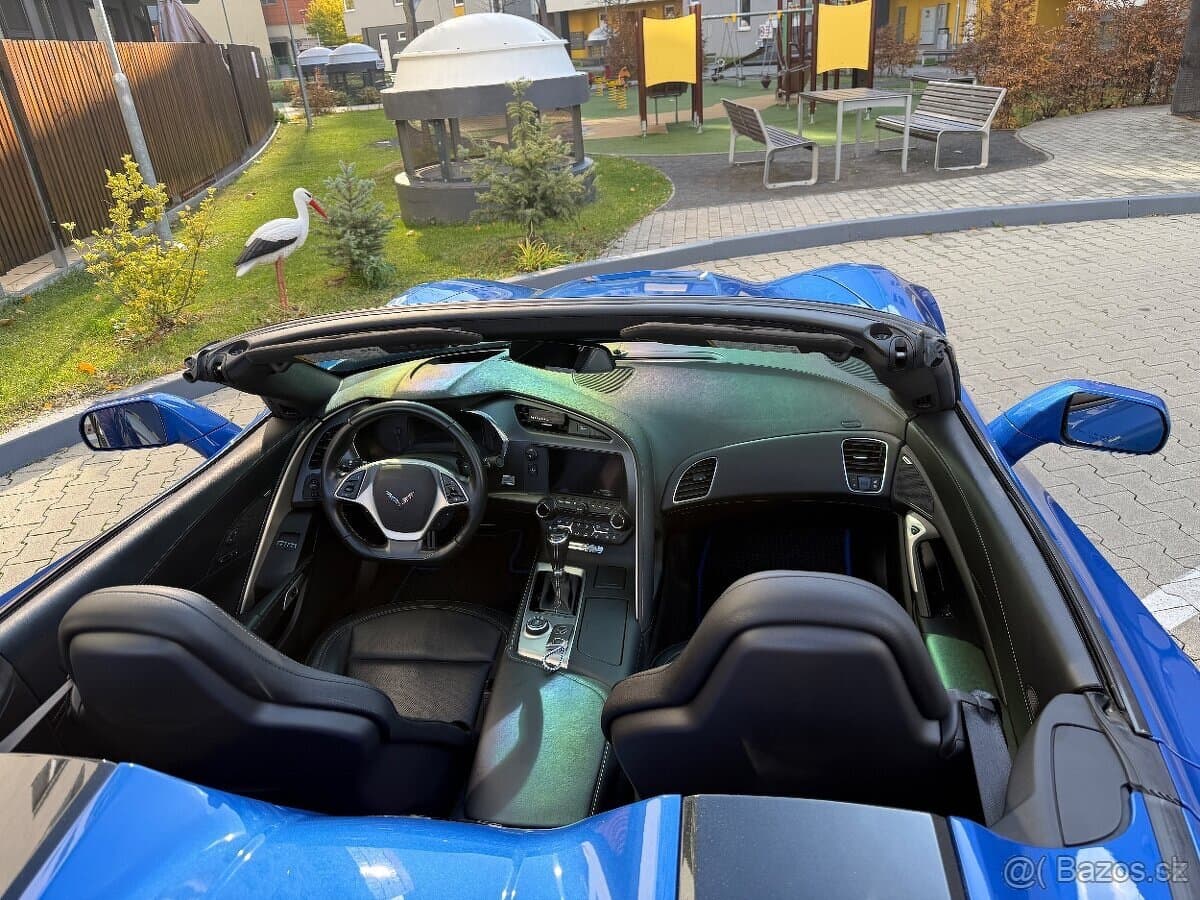 2019 Chevrolet CORVETTE - 14