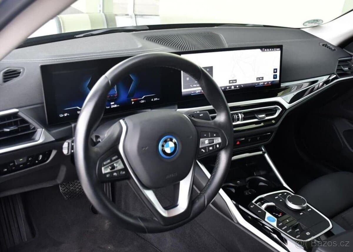 2023 BMW i4 - 14