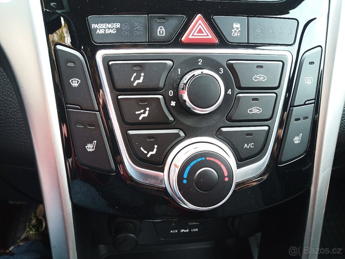 2013 Hyundai i30 - 14