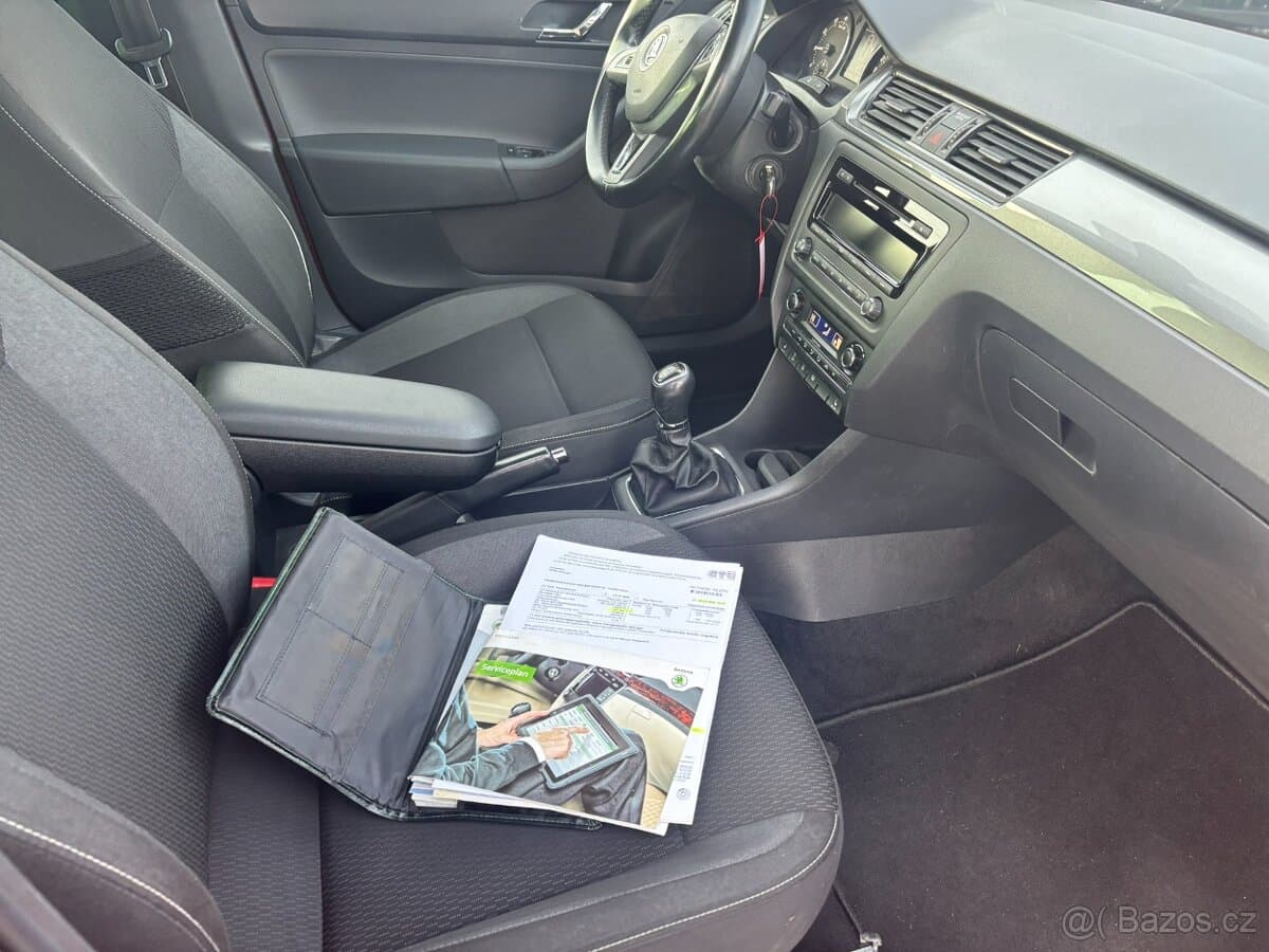2014 Škoda RAPID - 14