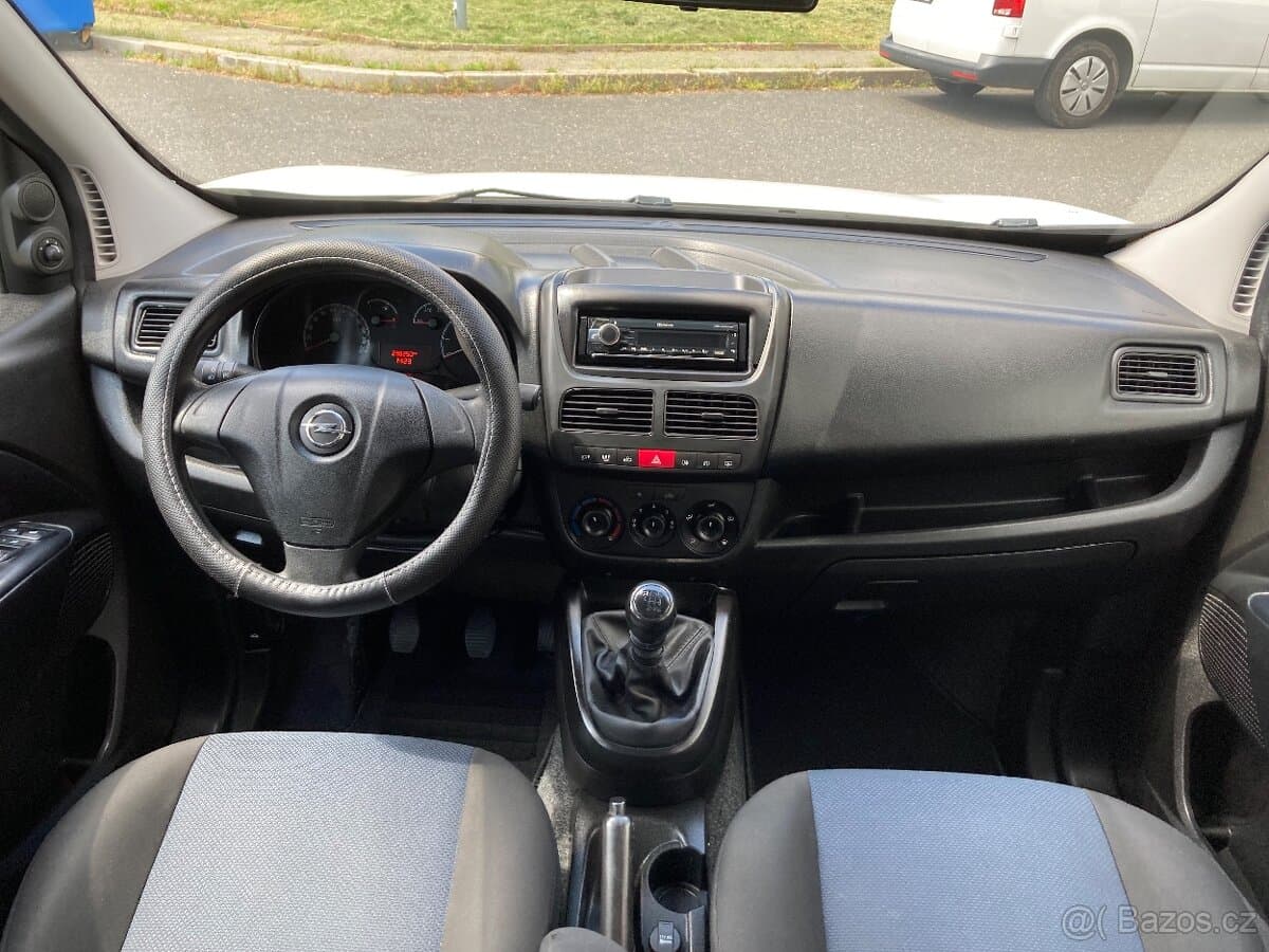 2016 Opel COMBO - 14