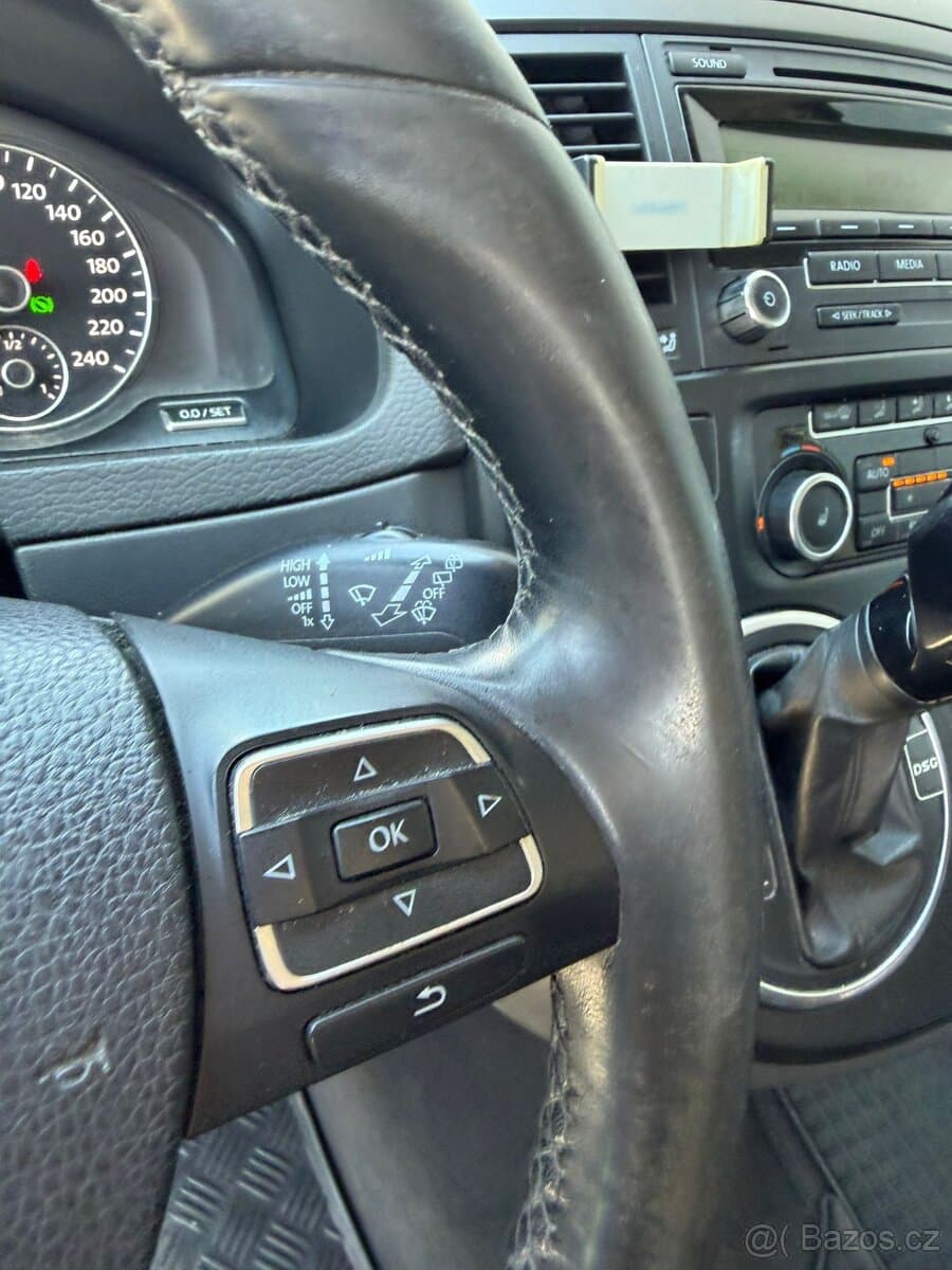 2011 Volkswagen MULTIVAN - 14