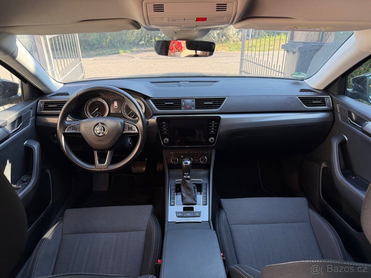 2020 Škoda SUPERB - 14