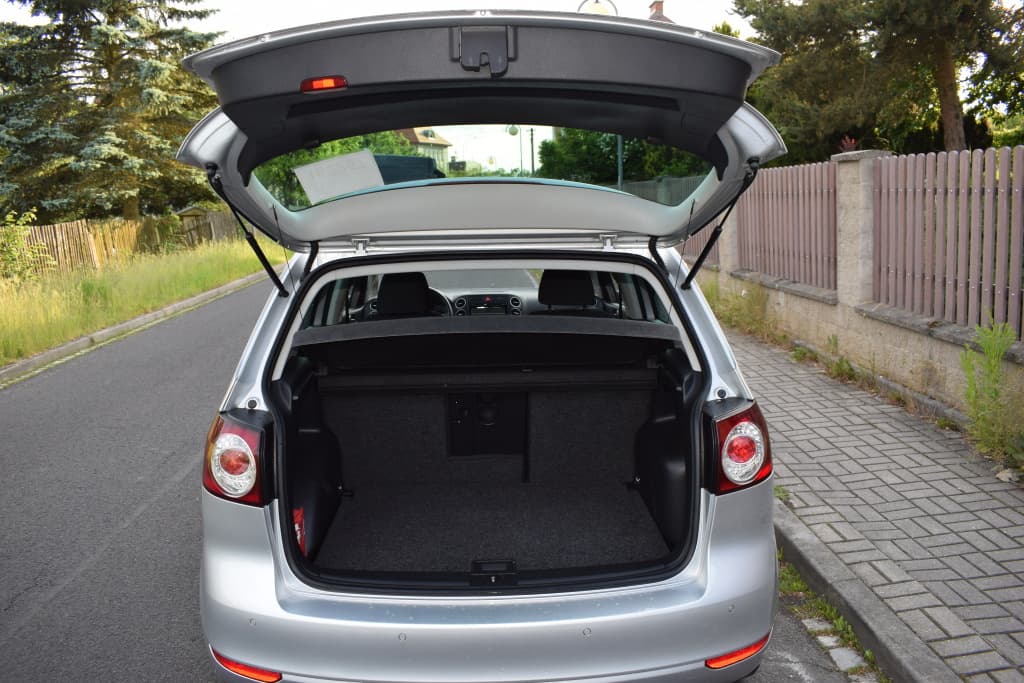 2010 Volkswagen GOLF - 14