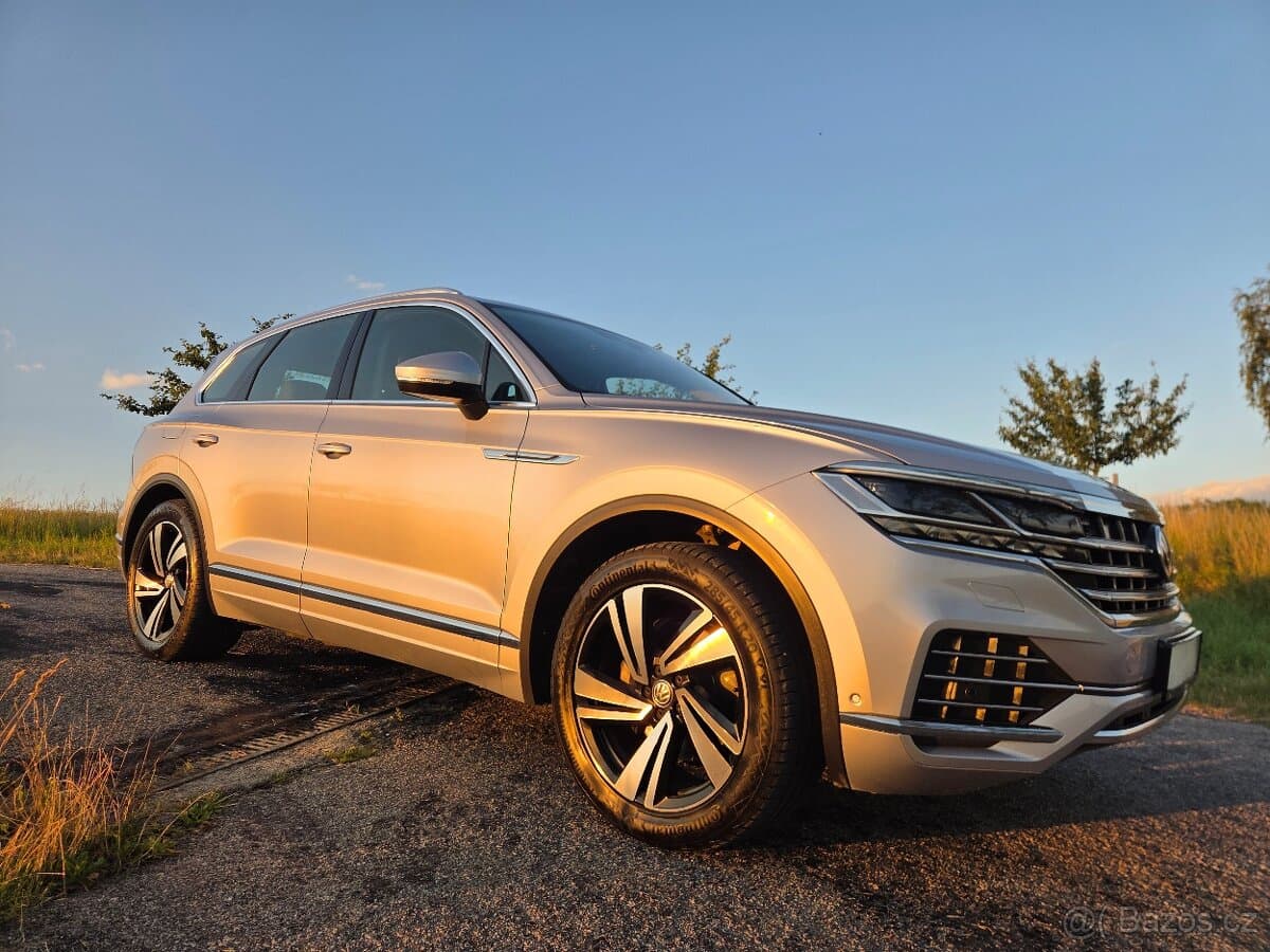 2018 Volkswagen TOUAREG - 14