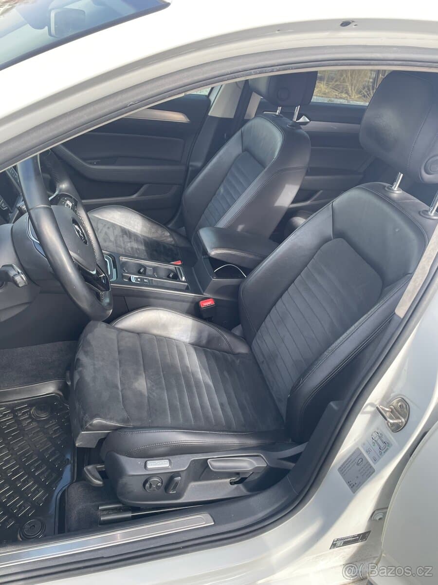 2015 Volkswagen PASSAT - 14