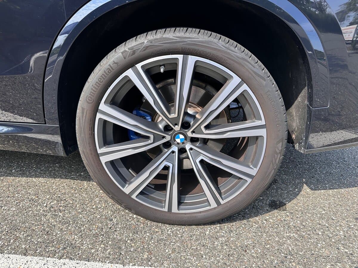 2021 BMW X5 - 14