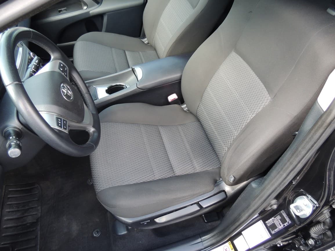 2012 Toyota AVENSIS - 14