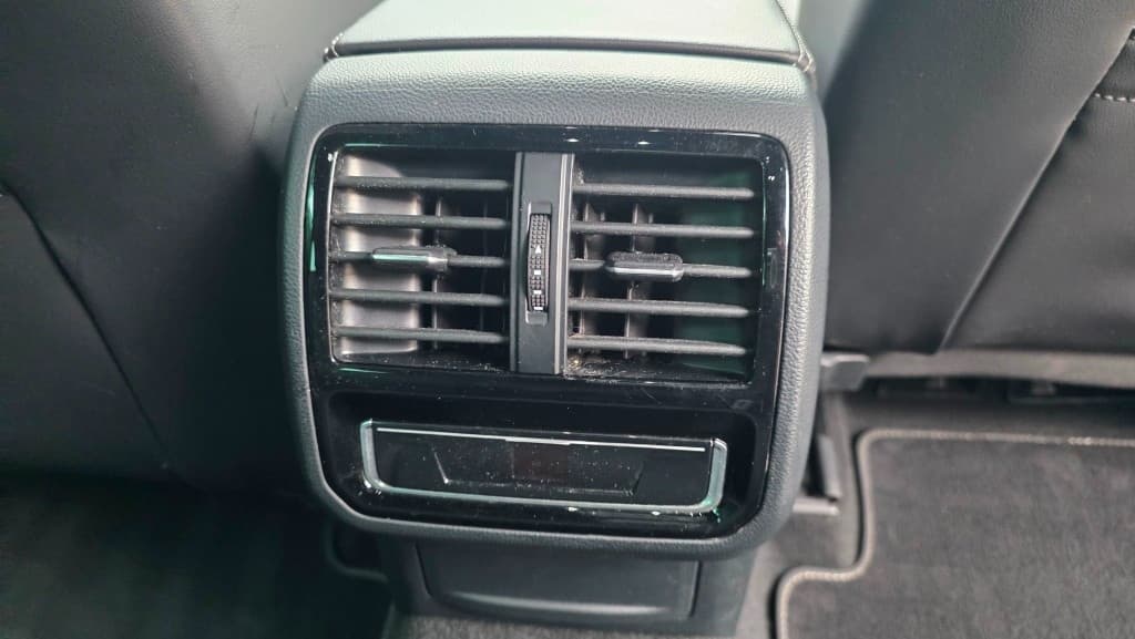 2023 Volkswagen PASSAT - 14