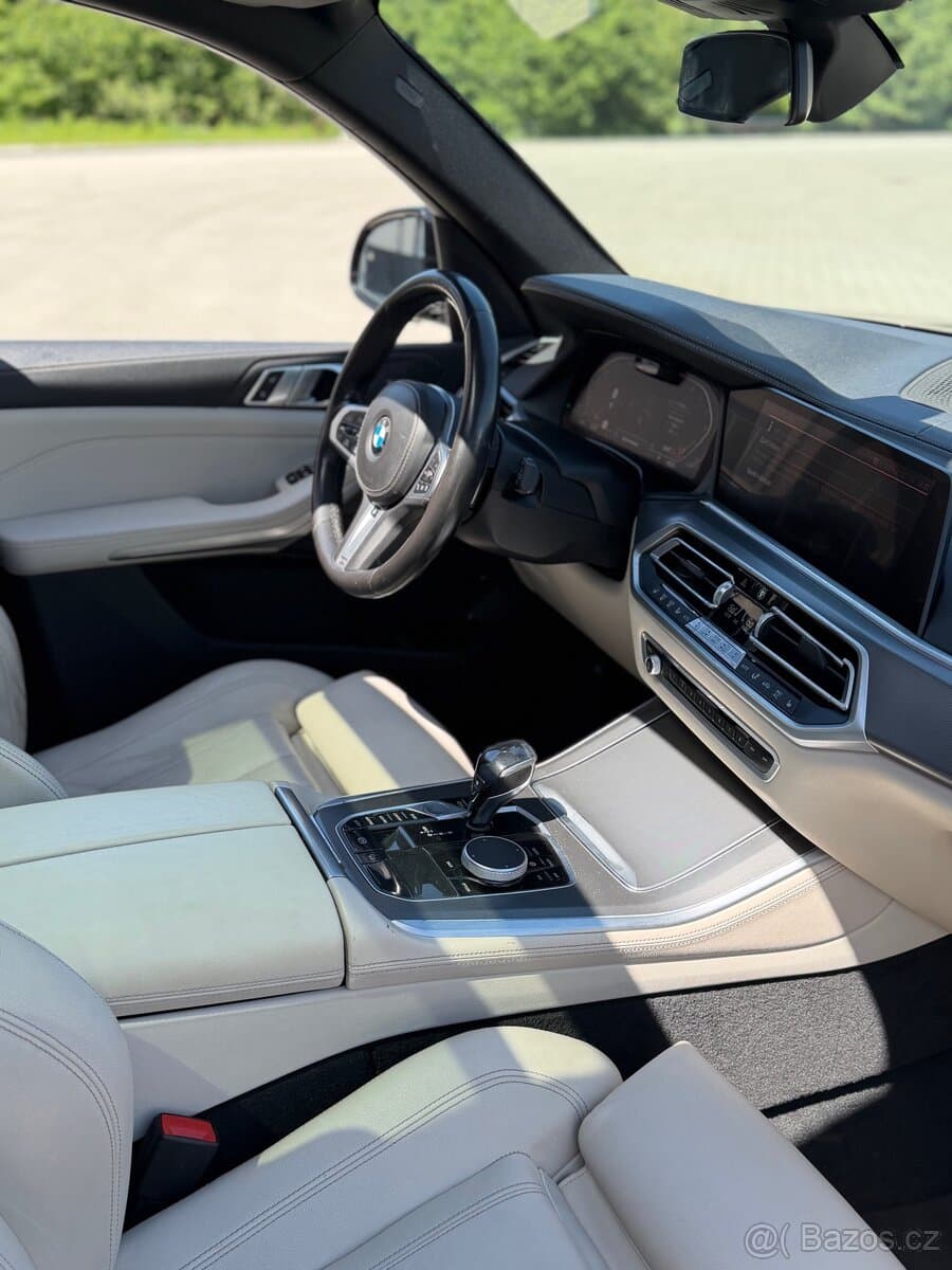 2019 BMW X5 - 14