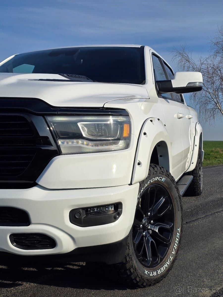 2023 RAM 1500 - 14