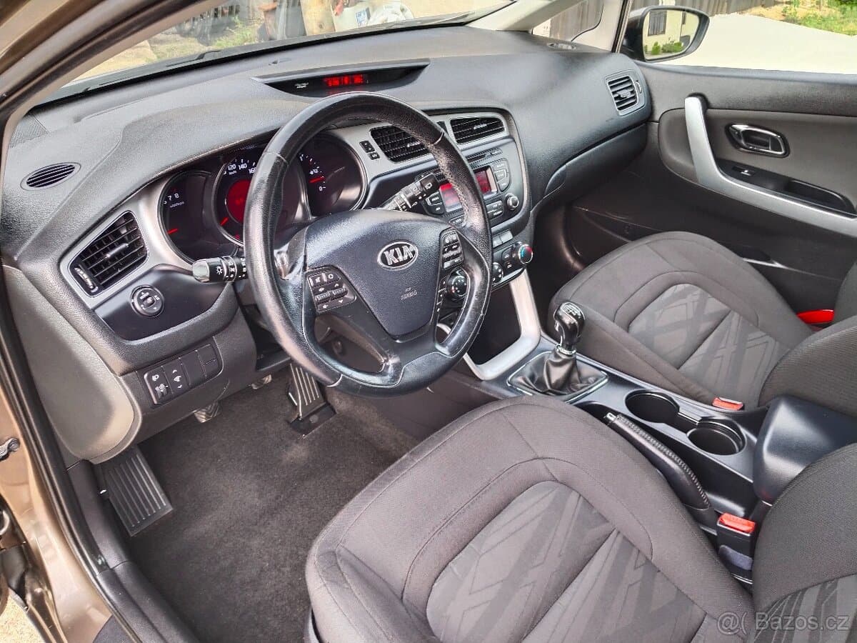 2013 Kia PROCEED - 14