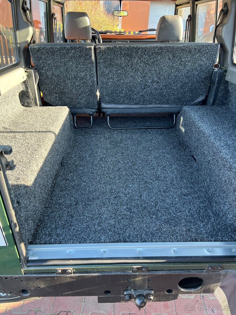 2001 Land Rover DEFENDER - 14