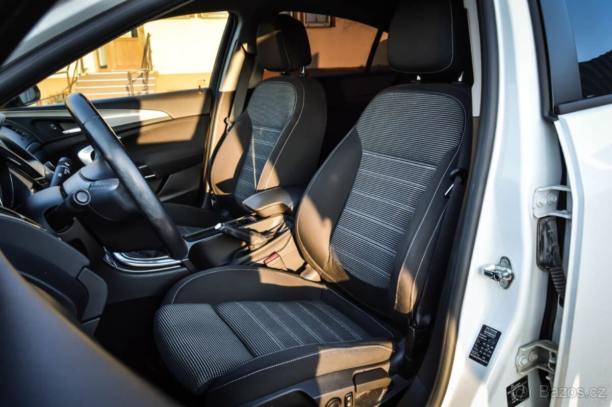 2014 Opel INSIGNIA - 14