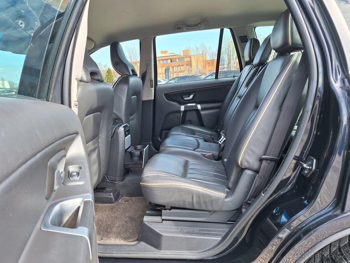 2010 Volvo XC90 - 14