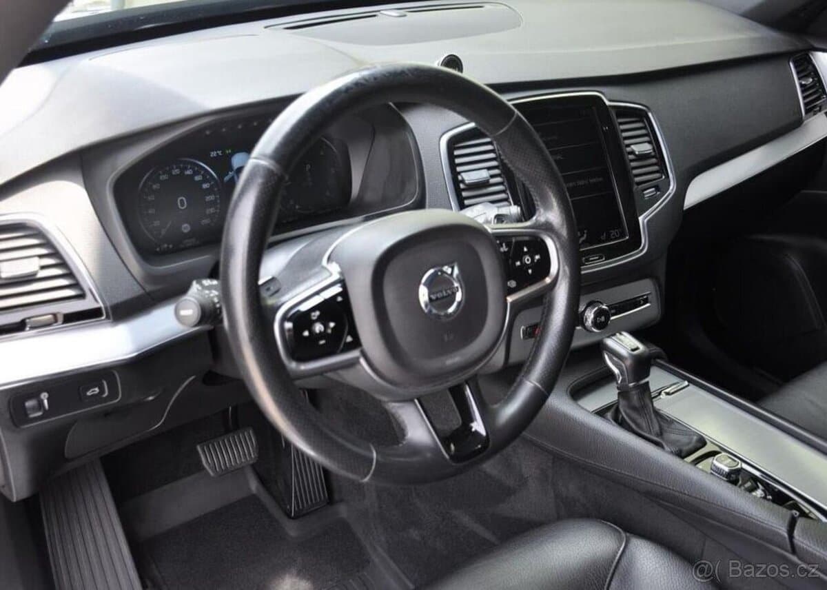 2017 Volvo XC90 - 14