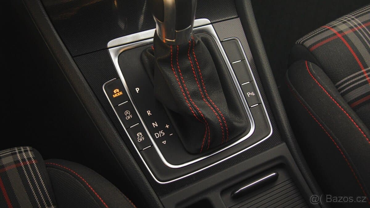 2015 Volkswagen GOLF - 14