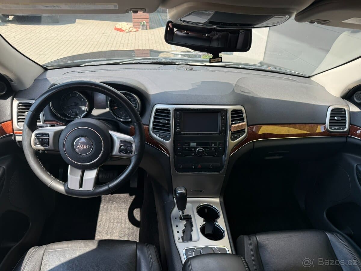 2011 Jeep CHEROKEE - 14