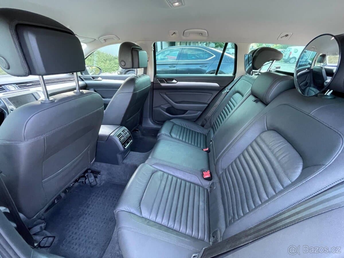 2015 Volkswagen PASSAT - 14