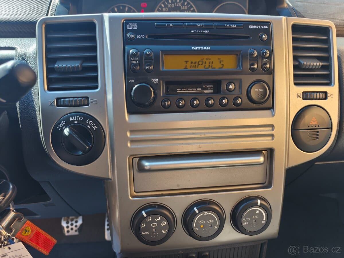2004 Nissan X-TRAIL - 14
