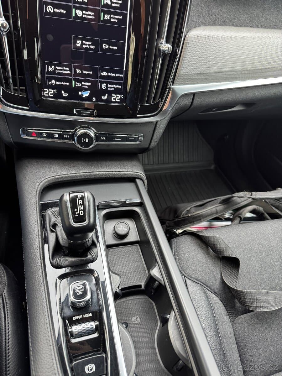 2020 Volvo V90 - 14