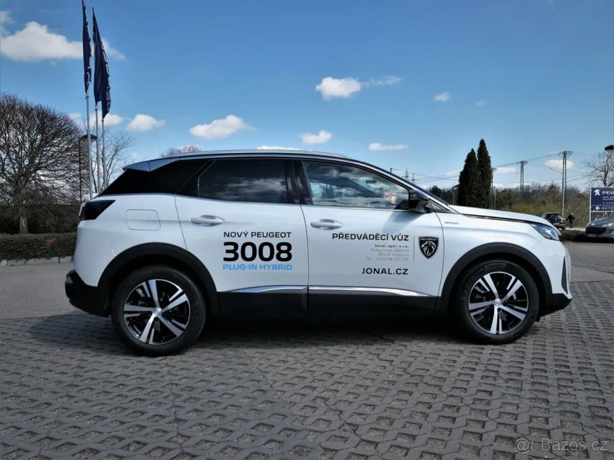2022 Peugeot 3008 - 14