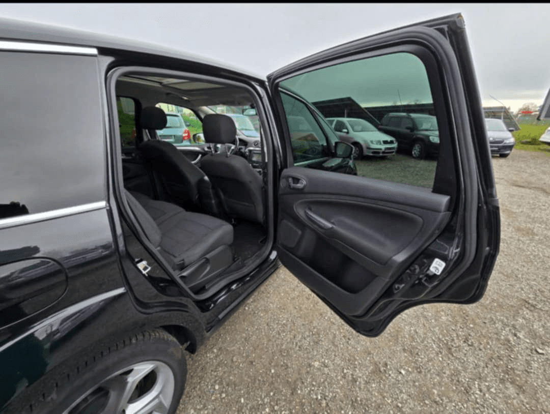 2013 Ford S-MAX - 14