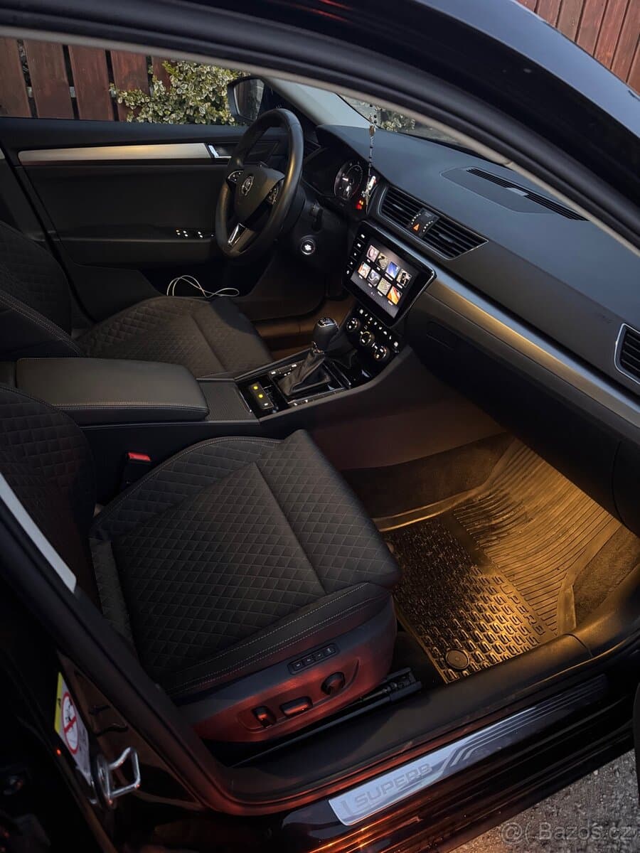 2019 Škoda SUPERB - 14