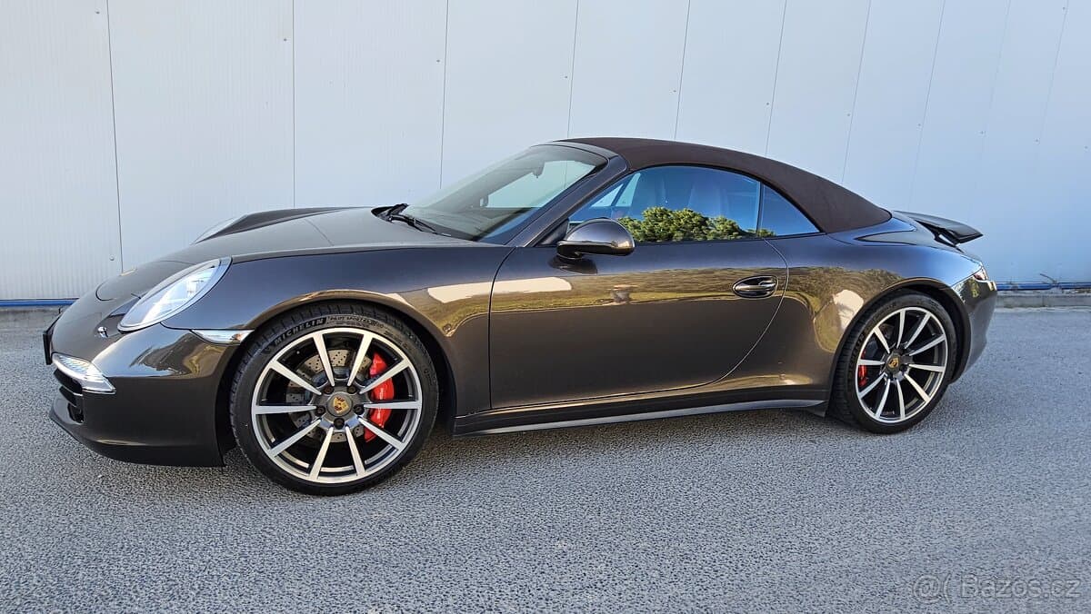 2013 Porsche 911 - 14