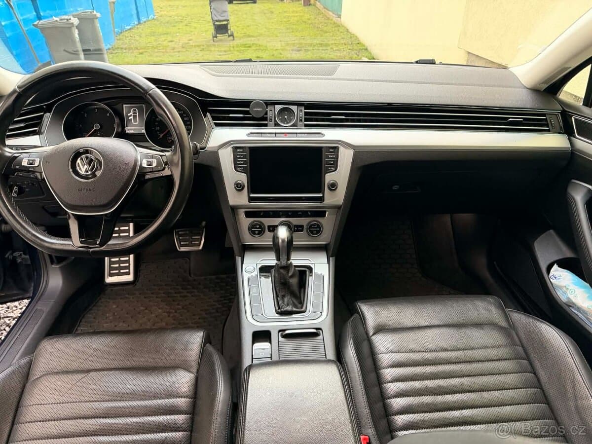 2015 Volkswagen PASSAT - 14