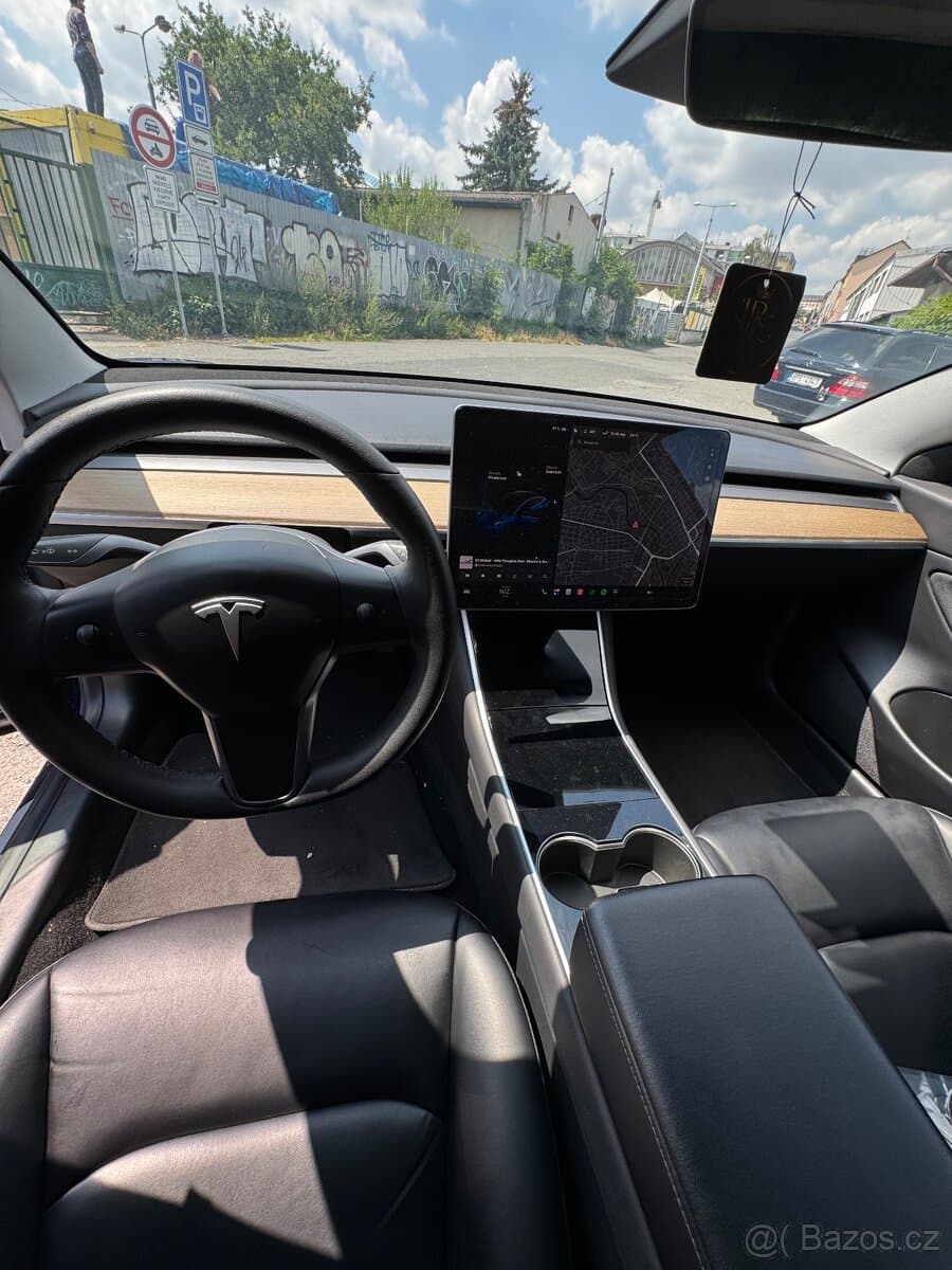 2019 Tesla MODEL 3 - 14