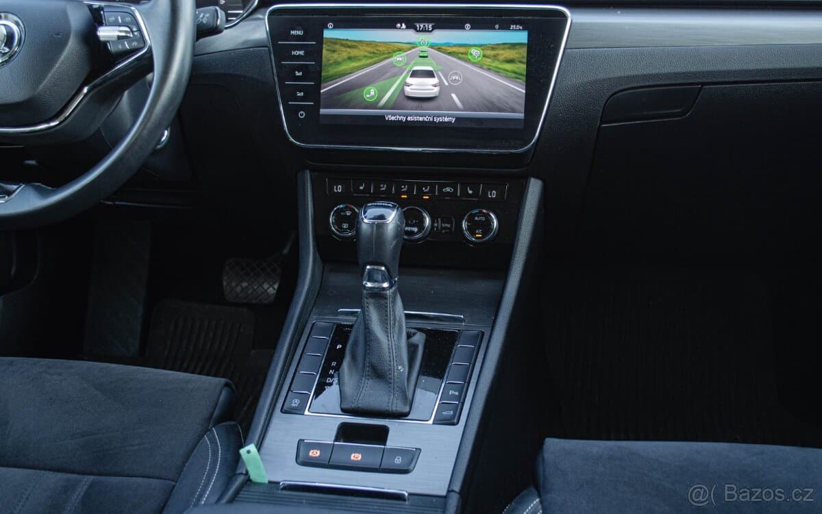 2022 Škoda SUPERB - 14